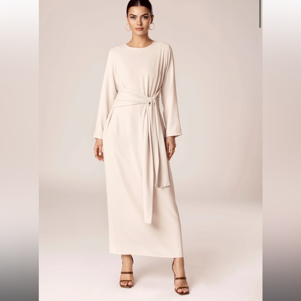 Veiled Collection Isabella Tie Waist Maxi Dress - oat/cream